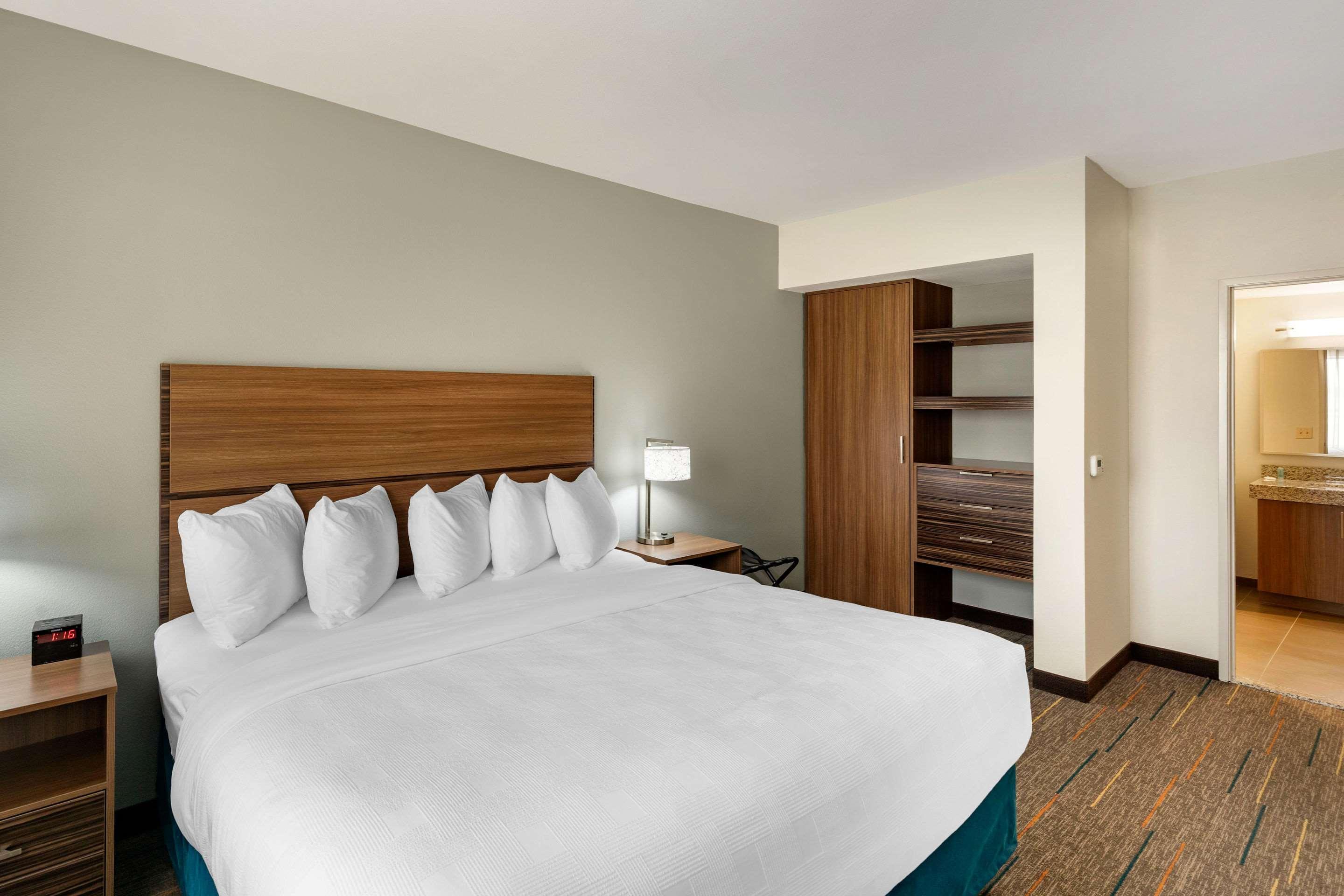 Mainstay Suites Lancaster Dallas South Экстерьер фото