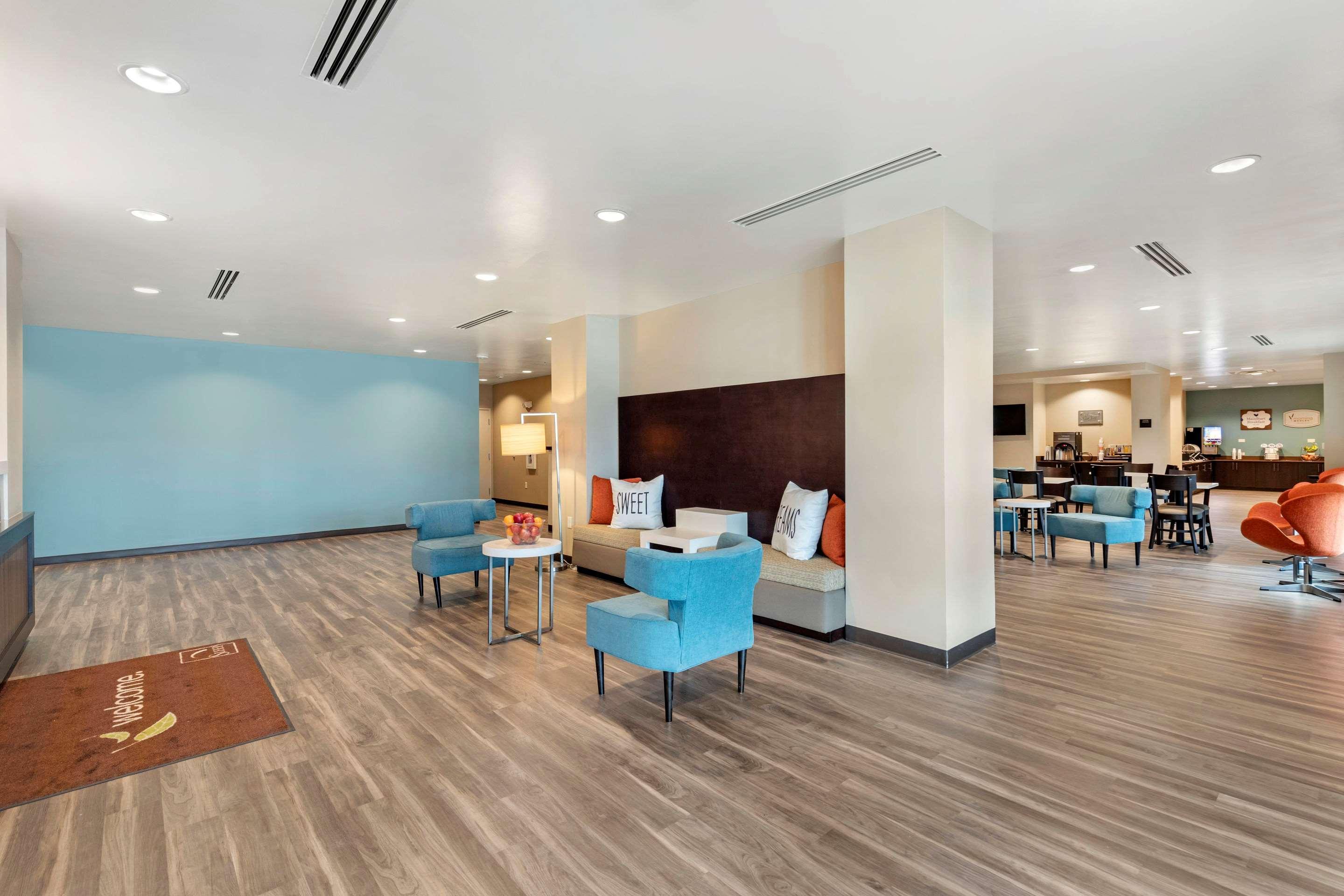 Mainstay Suites Lancaster Dallas South Экстерьер фото